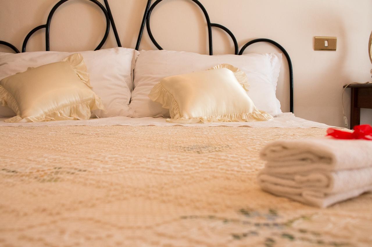 Il Mughetto Bed & Breakfast Челано Екстериор снимка